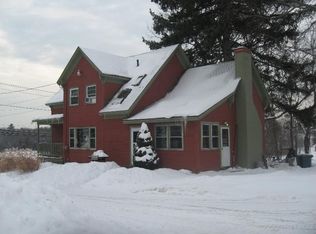 702 Broadway Rd, Dracut, MA 01826