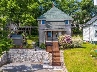 3182 Vincent St, Halifax, NS B3K3M9