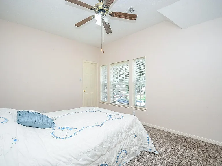 15715 Brookwood Lake Pl — Photo 13