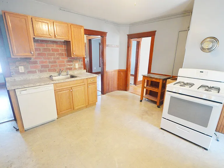 53 Forest St — Photo 19