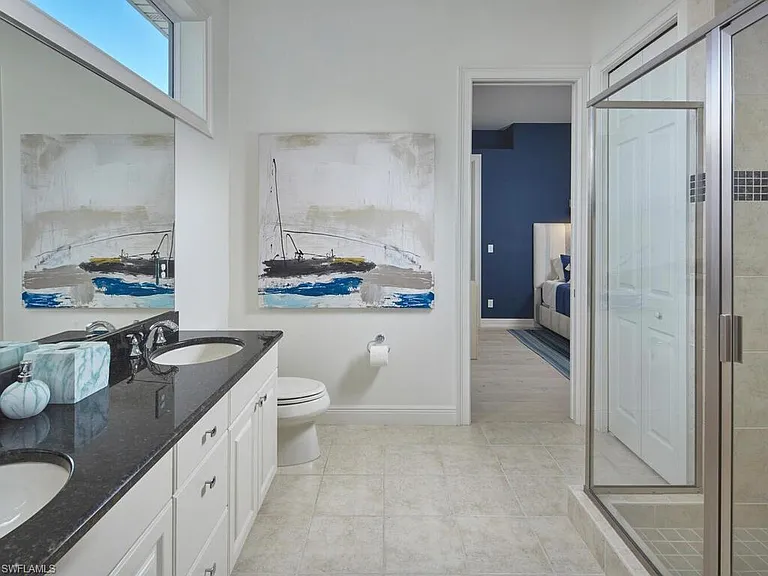 4419 Crayton Rd — Photo 35