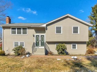 5 Simon Willard Rd, Acton, MA 01720
