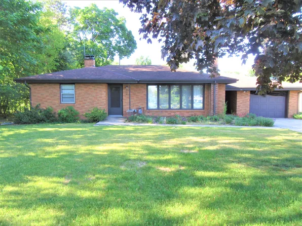 3732 Stadium Dr, Bridgman, MI 49106