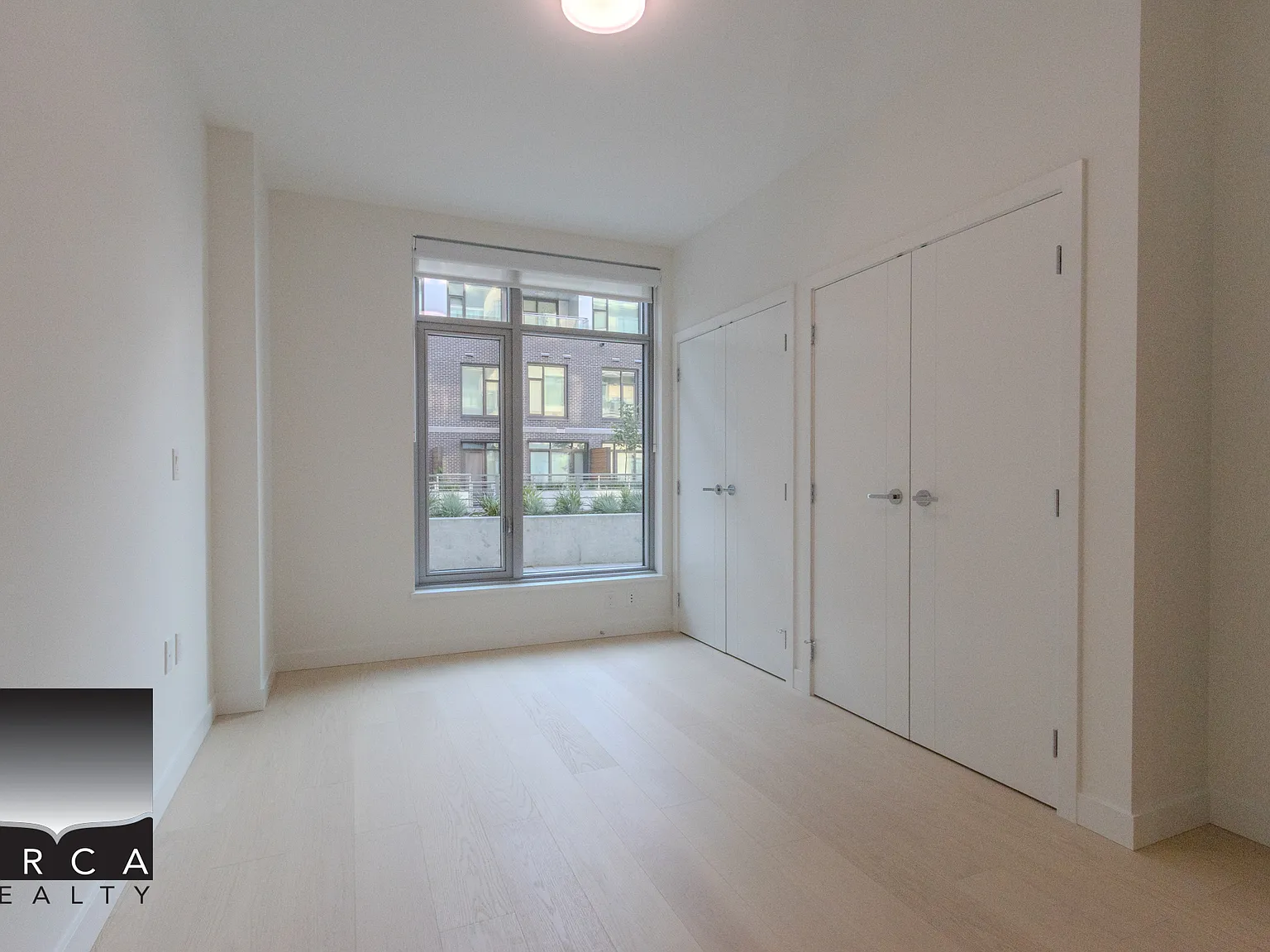 102 Harbour Way, North Vancouver — Photo 2