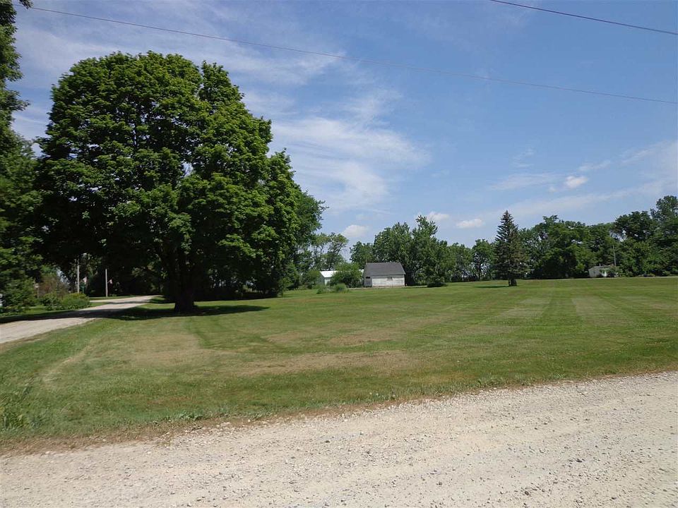 2nd image of 3210 5th St