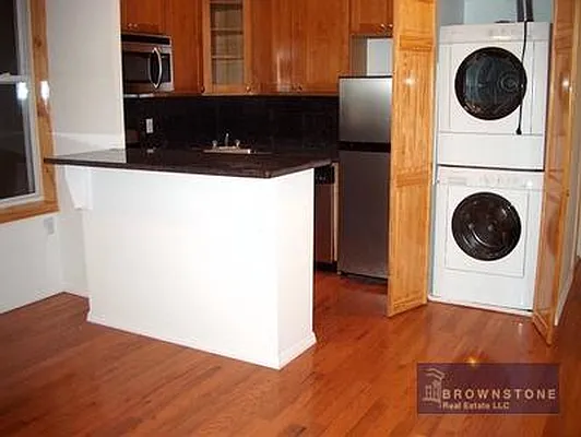 Rented by Brownstone Real Estate | media 9