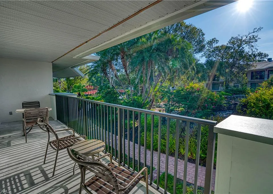 600 Neapolitan Way #223