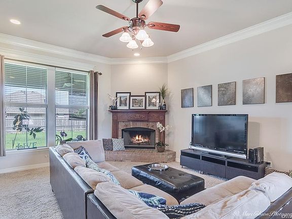 5th image of 3908 Le Brooke Ln