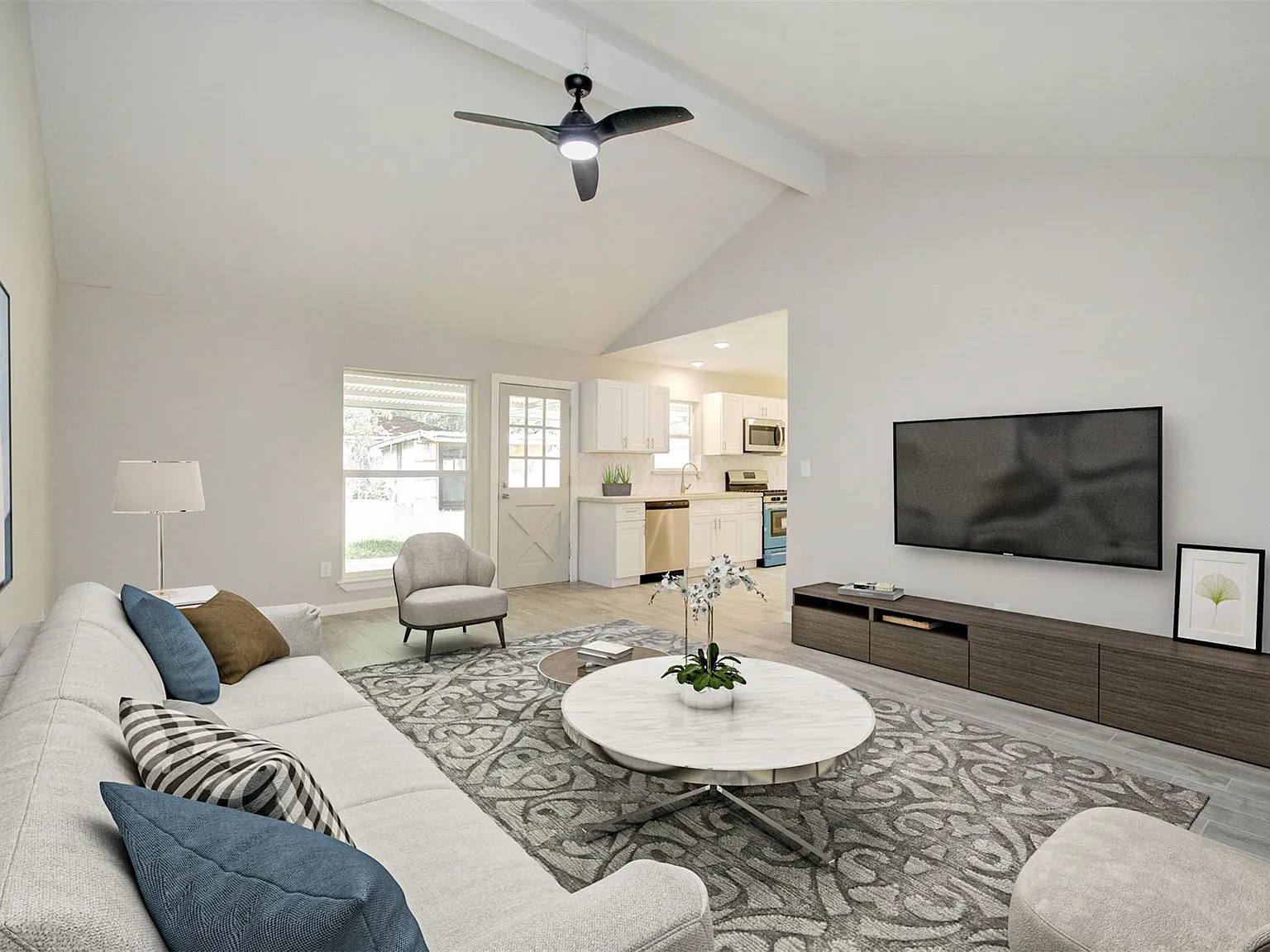 3 bed, 2.0 bath, 1666 sqft, $2,200 — Photo 2
