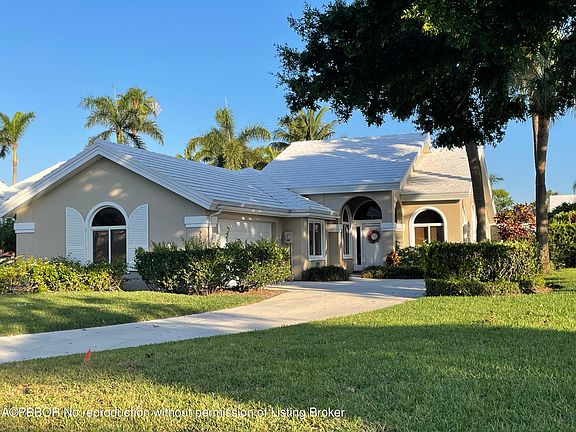 3rd image of 2705 Meadowlark Ln