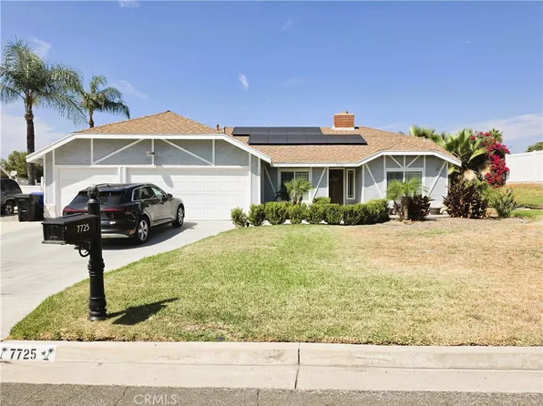 7725 Lippizan Dr, Riverside, CA 92509