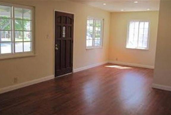 4th image of 2726 W Christina Ave