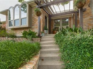 709 Robin Rd, Rockwall, TX 75087