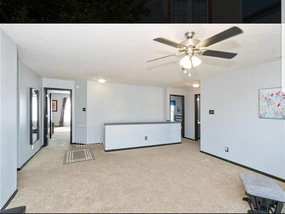 1st image of 32 Winterwood Dr