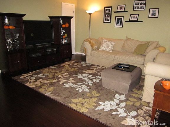 3rd image of 410 E Beechwold Blvd