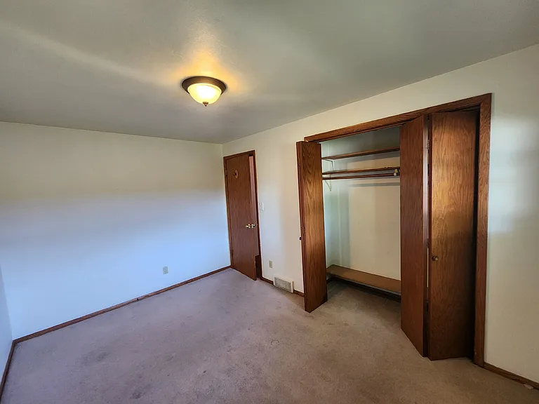 1736 E Amelia St — Photo 6