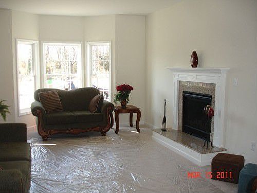 3rd image of 85 Fortune Ct