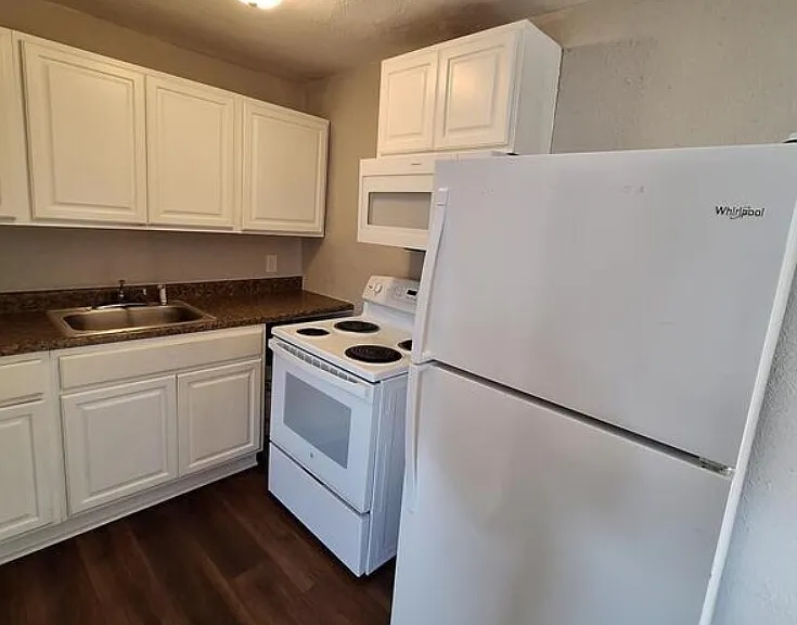 1510 Wilson Rd — Photo 2