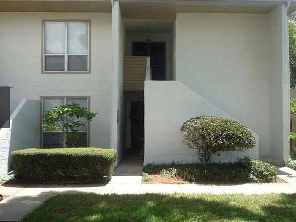3rd image of 610 Windrush Bay Dr