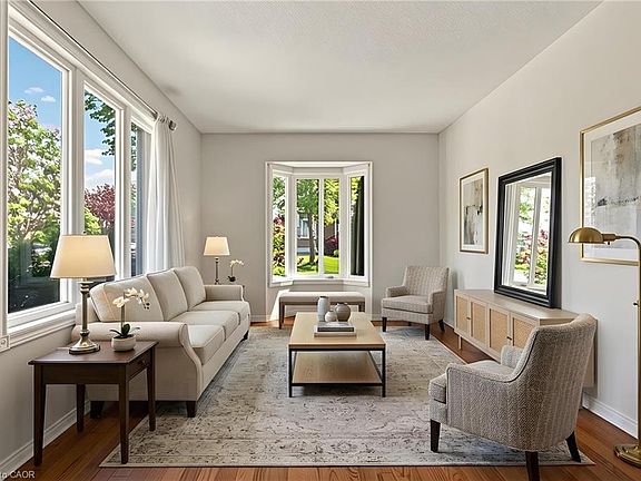 4th image of 11 Pirie Dr #19