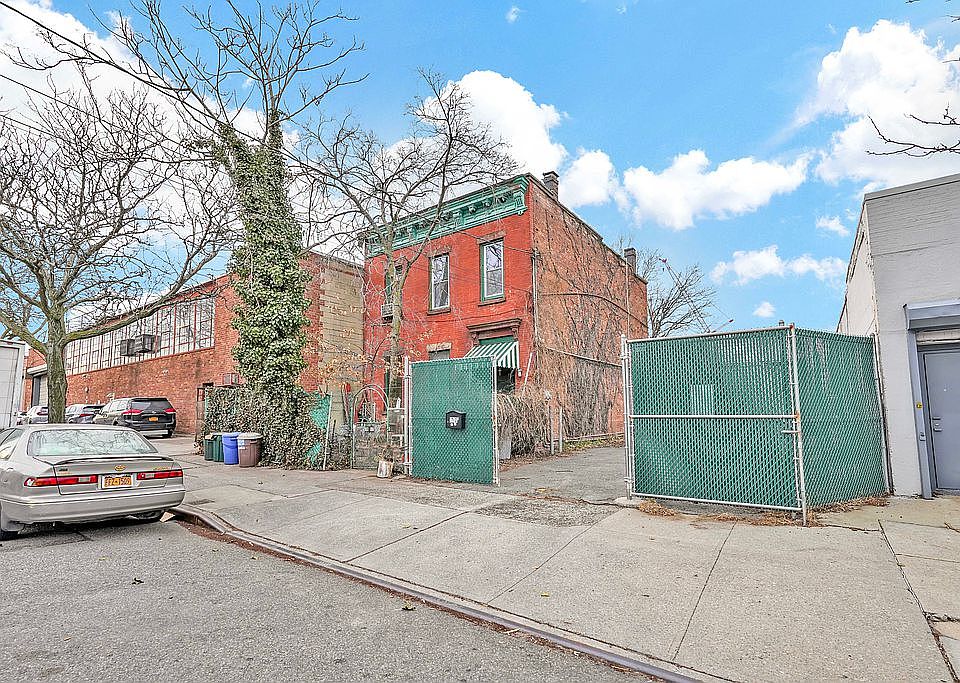 1st image of 1832 Steinway St