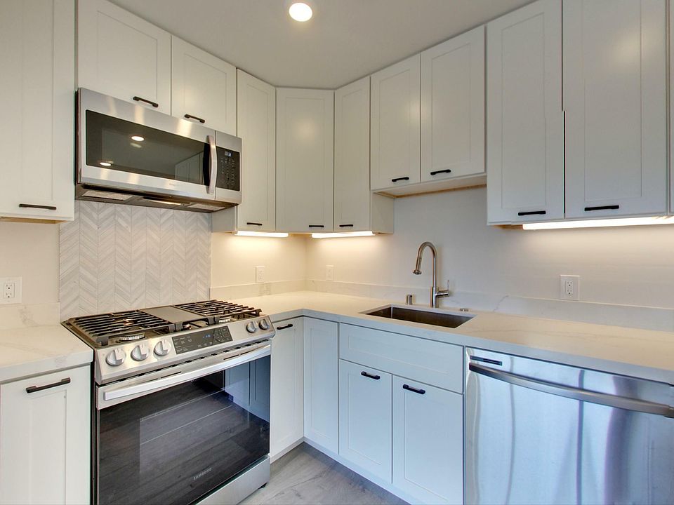 1st image of 225 Duboce Ave #203