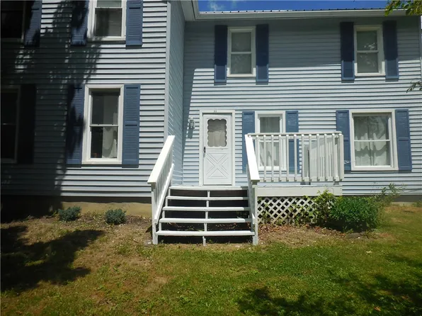 21 Grove St, Perry, NY 14530