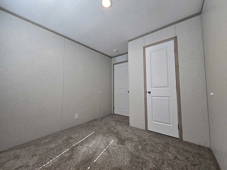 29800 Guilford Cir #209 — Photo 21
