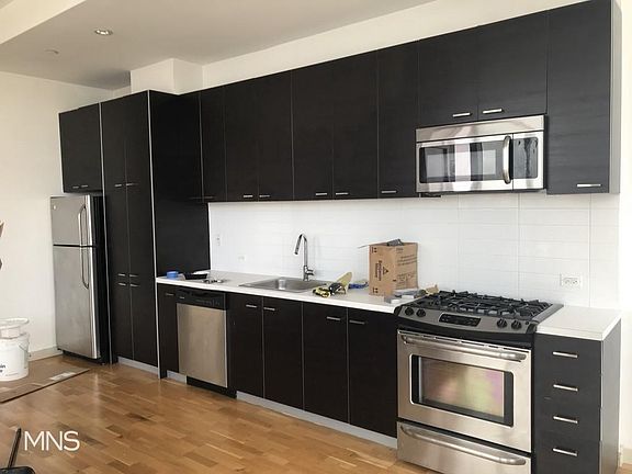 5th image of 2310 41st Ave APT 13A
