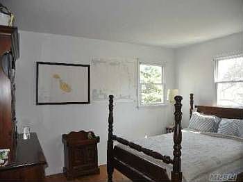 3rd image of 14 Bennington St