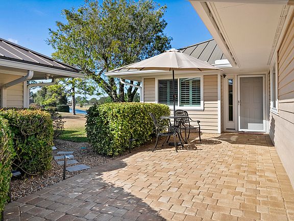 4th image of 5143 SE Club Way