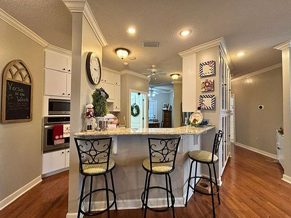 5th image of 5813 Riviera Prado