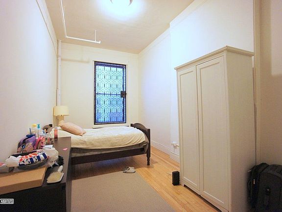 2nd image of 325 W 57th St APT 4A