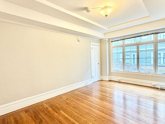 2nd image of 890 Bush St APT 308