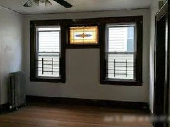 5th image of 33-35 W Avon Ave