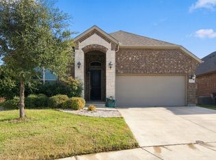 5832 Canyon Oaks Ln, Fort Worth, TX 76137
