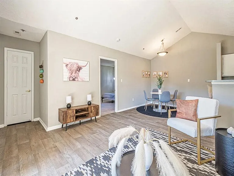 Lancaster Ridge — Photo 20