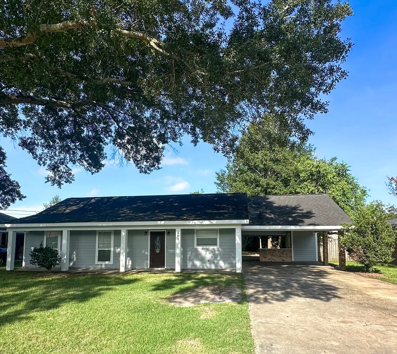3 bed, 1375 sqft, $1,400 — Photo 1
