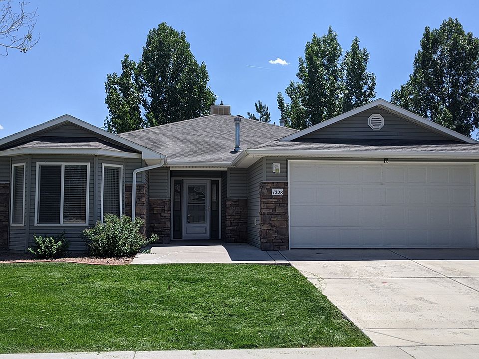 1st image of 1229 Animas St