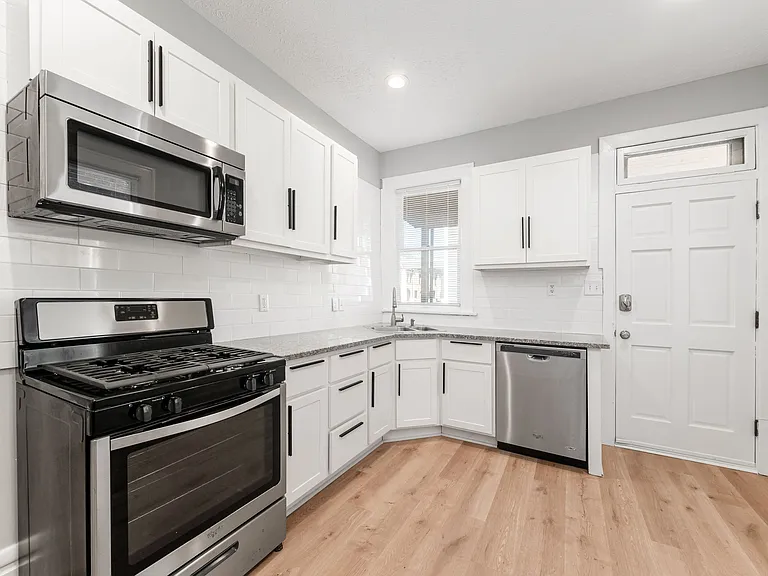 1474 Bryden Rd — Photo 9