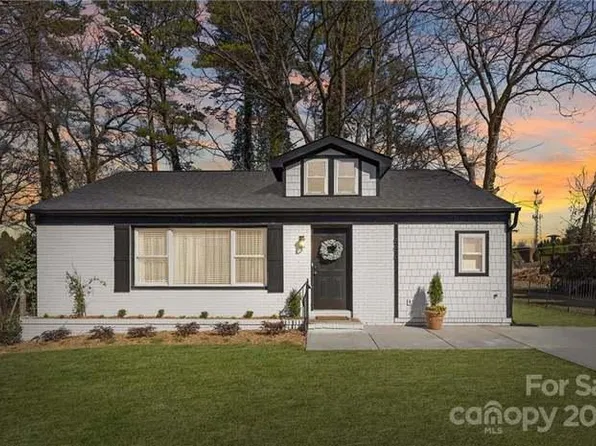 556 Bowman Rd, Charlotte, NC 28217