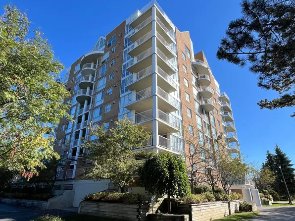 24 Ramblings Way #402, Collingwood, ON L9Y 5S7