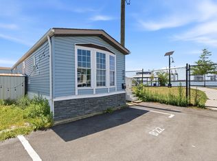 190 W 24th St TRLR B22, Bayonne, NJ 07002