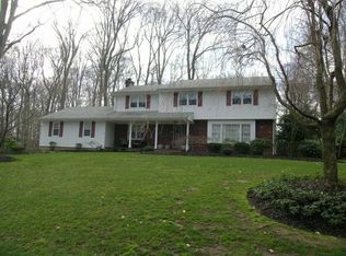 11 Blue Hills Dr, Holmdel, NJ