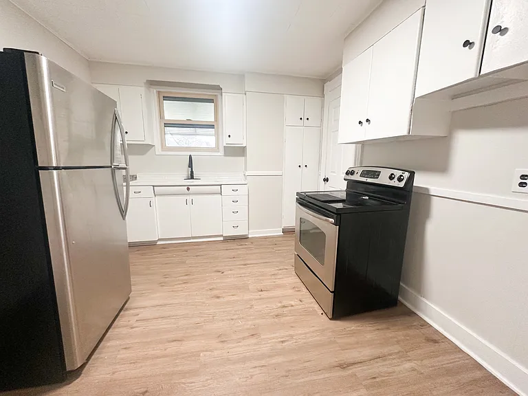 83 Warner St #1 — Photo 3