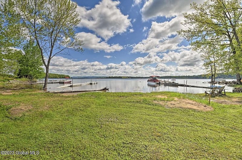 5th image of 126 Longview Drive