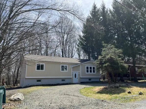 6305 Ventnor Dr, Tobyhanna, PA 18466