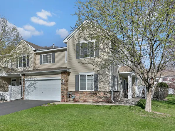 726 Maple Hills Dr APT A, Maplewood, MN 55117
