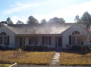 181 Bennett Rd #B, Arapahoe, NC 28510