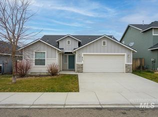 673 N Stucker Ave, Meridian, ID 83642